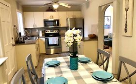 Downtown Sarasota Cottage Near Siesta Key Beaches And Golfing